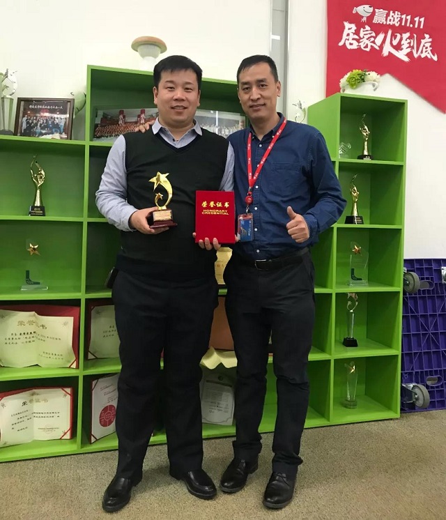 喜訊！晾霸榮獲京東家具建材2017年度最佳創(chuàng)新品牌