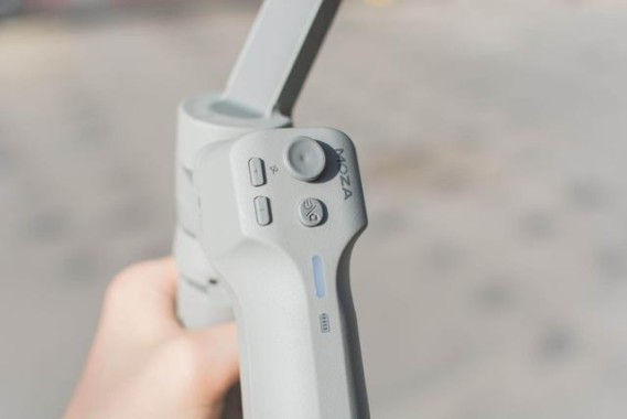 新推出的Mini-MX手機穩(wěn)定器吸引了我的眼球，研究下